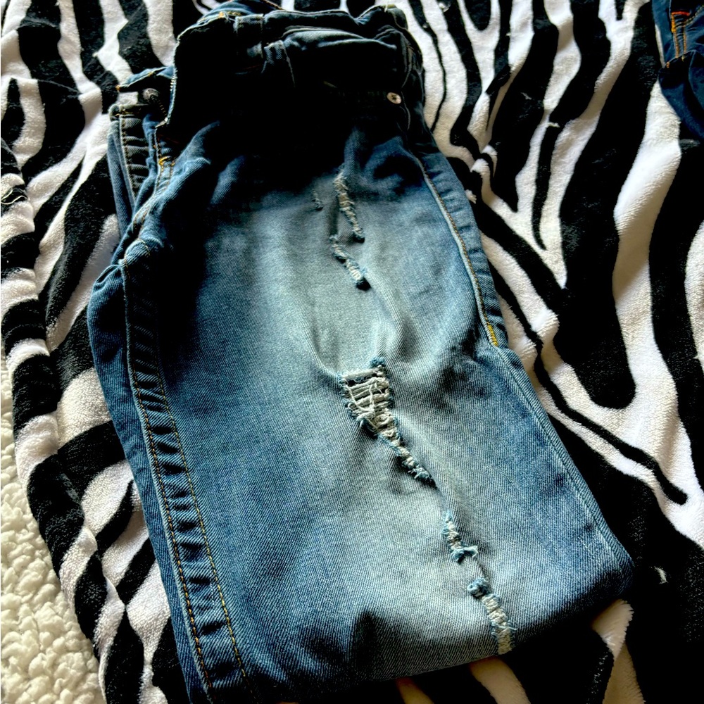 Wore a few times !!!